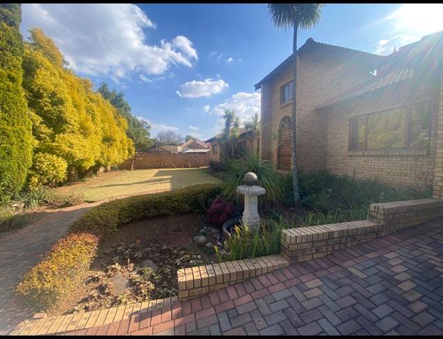 4 BEDROOM HOUSE FOR SALE IN GHOLFSIG